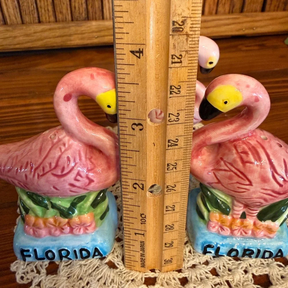 ZH Flamingo Salt Pepper Shakers Toothpick Holder Set Florida Pink Excellent 3pc